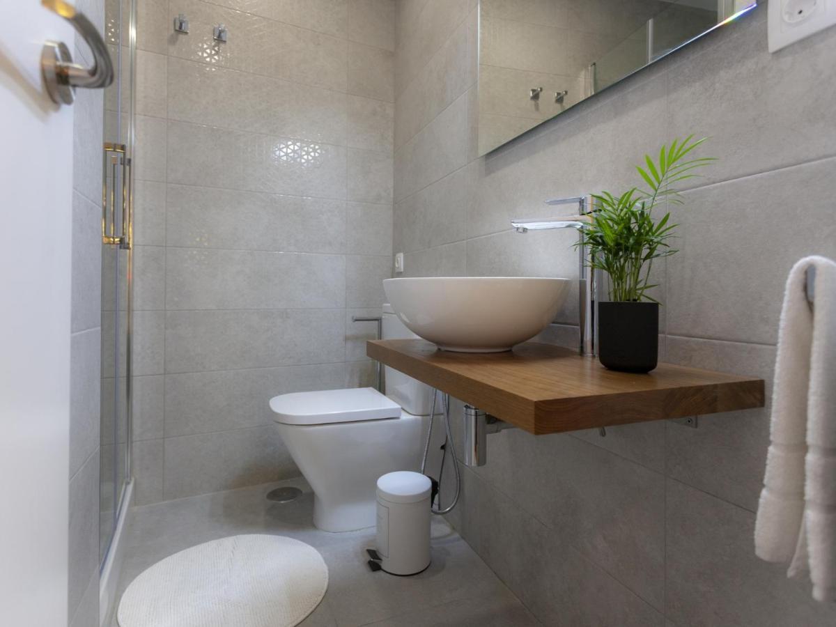 סביליה Rd Aparcamiento Incluido Triana Luminoso Comodo Apartamento 2Bd 2Bth מראה חיצוני תמונה